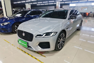捷豹XFL 2024款 2.0T P250 两驱尊享豪华版