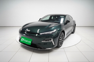 吉利银河 银河星耀8 2025款 130km EM-i 旗舰版