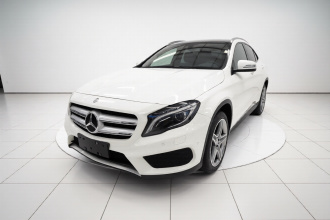 奔驰GLA 2016款 GLA 260 4MATIC 运动型