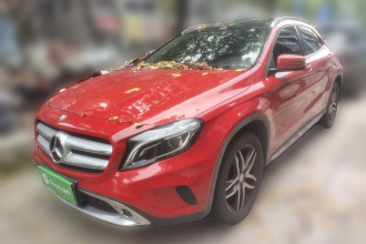 奔驰GLA 2015款 GLA 220 4MATIC 时尚型