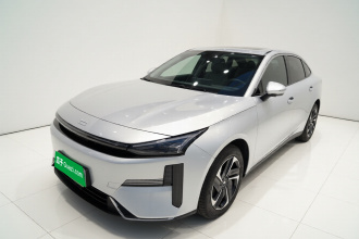 吉利银河 银河L6 2025款 EM-i 140km 星舰版