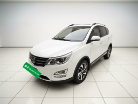 宝骏560 2015款 1.8L 手动豪华型