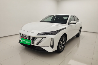 长安 逸动PHEV 2025款 智慧新蓝鲸 145KM 战舰版