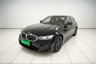 宝马3系 2025款 325i M运动套装