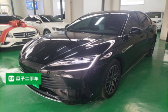 比亚迪 海豹 2023款 DM-i 1.5L 121km 尊贵型