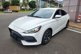 名爵 MG5 2023款 180DVVT 手动风尚版