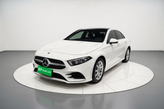 奔驰A级 2020款 改款 A 200 L 运动轿车动感型