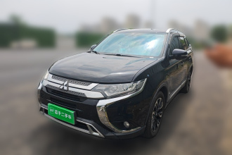 三菱 欧蓝德 2020款 2.0L 两驱畅享版 5座