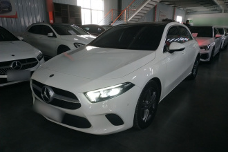 奔驰A级(进口) 2019款 A 200 动感型