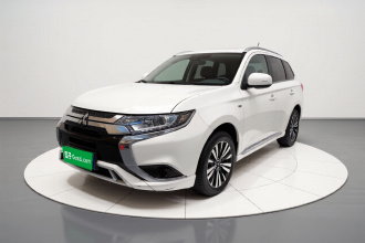 三菱 欧蓝德 2021款 改款 2.0L 两驱畅行版 5座