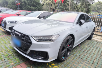 奥迪A7L 2024款 45 TFSI quattro RS 套件竞速版