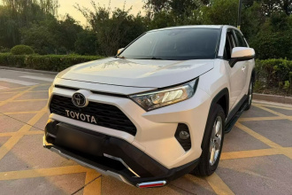 丰田 RAV4荣放 2022款 2.0L CVT两驱风尚版