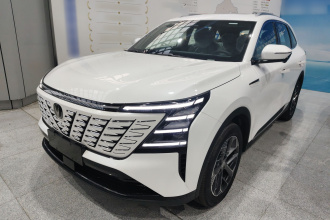 长安CS75 PLUS 2025款 第四代 1.5T 新蓝鲸 智慧卓越型