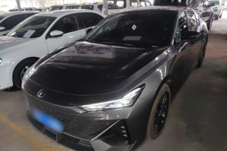 长安UNI-V 2023款 1.5T 尊贵型