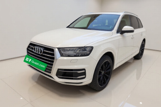 奥迪Q7 2018款 40 TFSI 舒适型