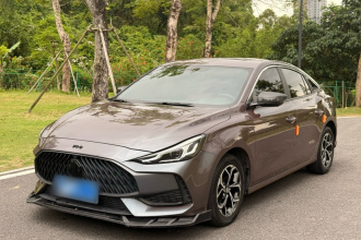 名爵 MG5 2022款 180DVVT CVT青春豪华版