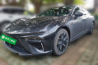 哪吒汽车 哪吒S 2022款 增程版 1160km 后驱小版