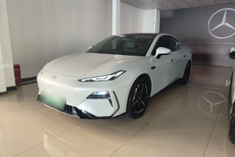 吉利银河 银河E8 2024款 550km 后驱龙腾版