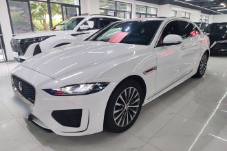 捷豹XEL 2021款 2.0T 200PS R-DYNAMIC 青春运动版