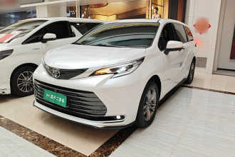 丰田 赛那SIENNA 2026款 2.5L 双擎四驱臻享版
