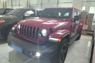 Jeep 牧马人 2022款 2.0T 高地巴哈马沙滩粉特别版