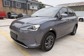 哪吒汽车 哪吒V 2022款 潮 300 Lite 三元锂