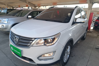 宝骏560 2015款 1.8L 手动精英型