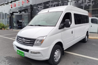 上汽大通MAXUS 新途V80 2021款 2.0T 手动经典傲运通长轴中顶6/7/8/9座