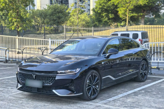 岚图汽车 岚图追光 2024款 PHEV 四驱超长续航旗舰版