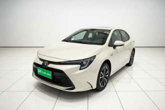丰田 雷凌 2024款 智能电混双擎 1.8L 豪华版