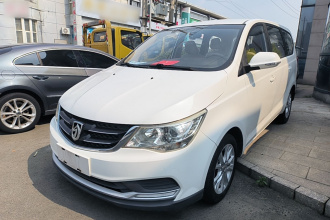 宝骏730 2016款 改款 1.5L 手动标准型 7座 国V