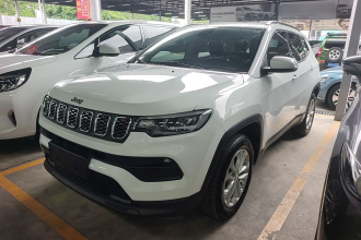 Jeep 指南者 2021款 220T 自动精英版
