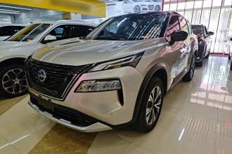 日产 奇骏 2023款 e-POWER 超混双电机四驱豪华版