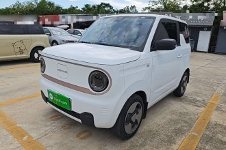 吉利银河 2023款 熊猫mini 200km 灵动熊