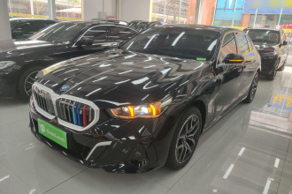 宝马i5 2024款 eDrive 35L  豪华套装