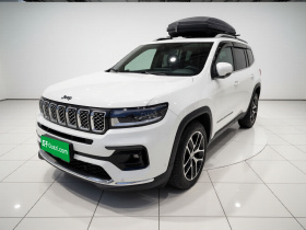 Jeep 大指挥官 2022款 2.0T 四驱豪华版