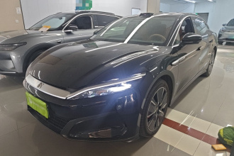 比亚迪 汉L 2025款 DM-i 200KM激光雷达旗舰型