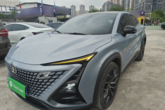 长安UNI-T 2022款 1.5T 尊贵型