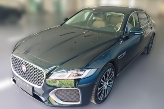 捷豹XFL 2025款 2.0T P250 两驱尊享豪华版