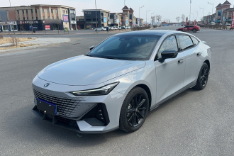 长安UNI-V 2023款 1.5T 尊贵型