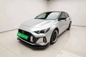 广汽传祺 影豹 2021款 270T DCT J15版