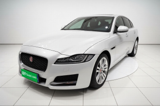 捷豹XFL 2018款 XFL 2.0T 250PS 豪华版