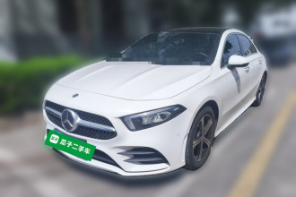 奔驰A级 2022款 改款二 A 200 L 运动轿车时尚型