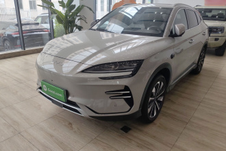 比亚迪 宋PLUS新能源 2025款 EV 520km 尊贵型