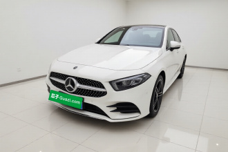 奔驰A级 2022款 改款二 A 200 L 运动轿车时尚型