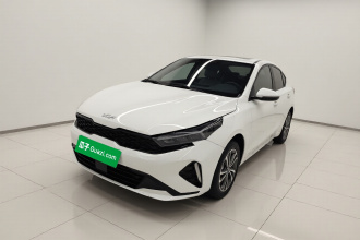 起亚K3 2023款 1.5L CVT豪华版