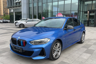宝马1系 2019款 120i 领先型M运动套装