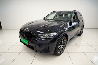 宝马X3 2022款 改款 xDrive30i 领先型 M曜夜套装