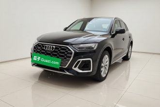 奥迪Q5L 2022款 改款 40T 豪华动感型
