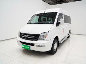 上汽大通MAXUS 新途V80 2023款 2.0T 手动经典傲运通长轴中顶6/7/8/9座